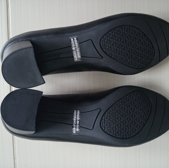 Rockport Mary Jane Pumps - Picture 5 of 7